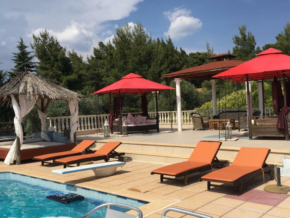 Villa Askamnia And Suites Nikiti  Exterior foto